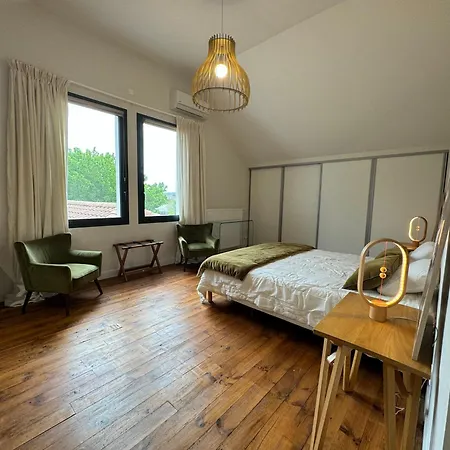 Demeure De Charme Vue Riviere Piscine Parking Bed & Breakfast Perigueux